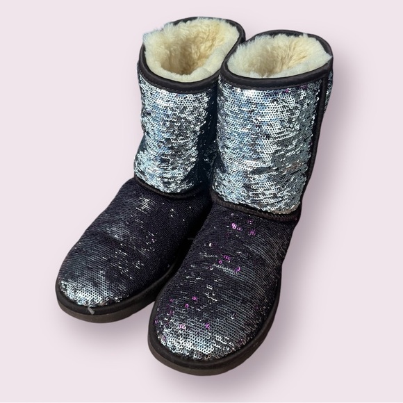 UGG Sequin Classic Short Shearling Pull On Winter Boots - Picture 8 of 9